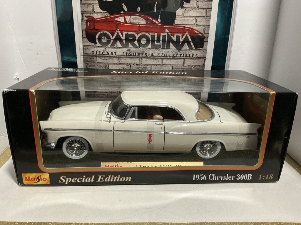 1:18 MAISTO SPECIAL EDITION - 1956 CHRYSLER 300B [WHITE/TAN]