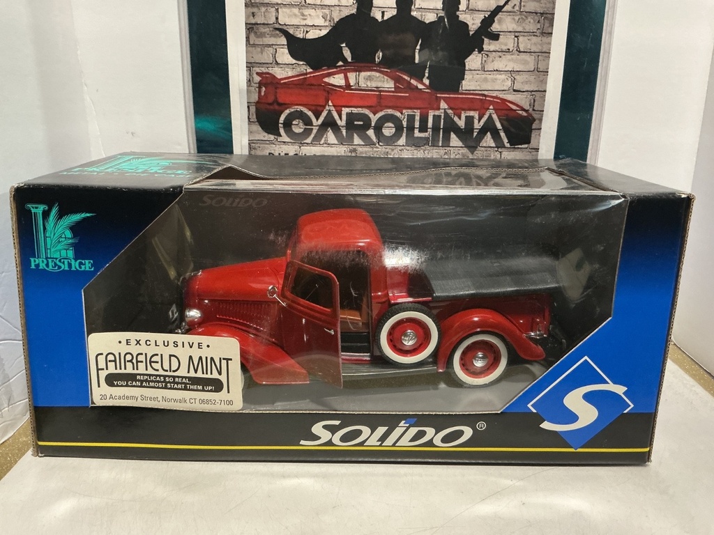 1:18 SOLIDO PRESTIGE - EXCLUSIVE FAIRFEILD MINT - 1936 Ford V-8 PICKUP TRUCK