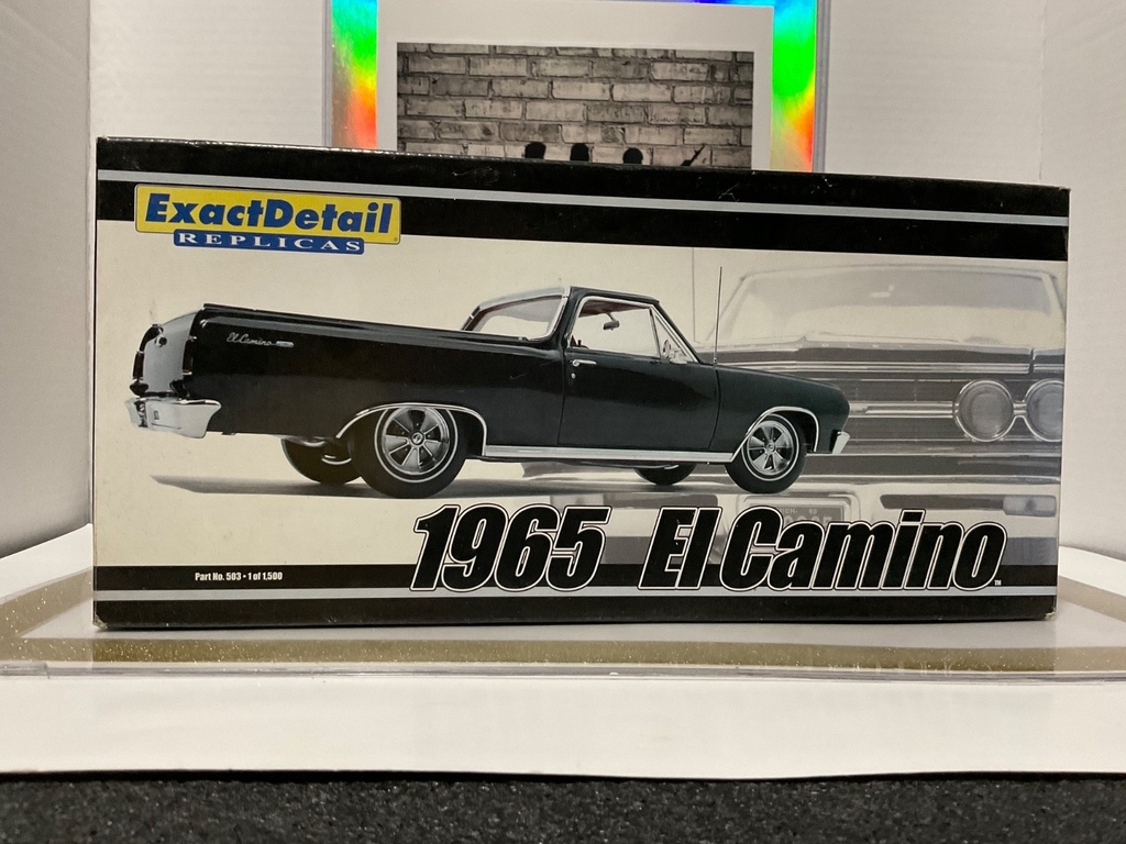 1:18 EXACT DETAIL 1965 TUXEDO BLACK CUSTOM EL CAMINO {LIGHT RASHING }