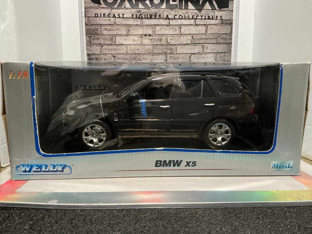 1:18 WELLY BMW X5 {MINOR RASHING DRIVER DOOR}