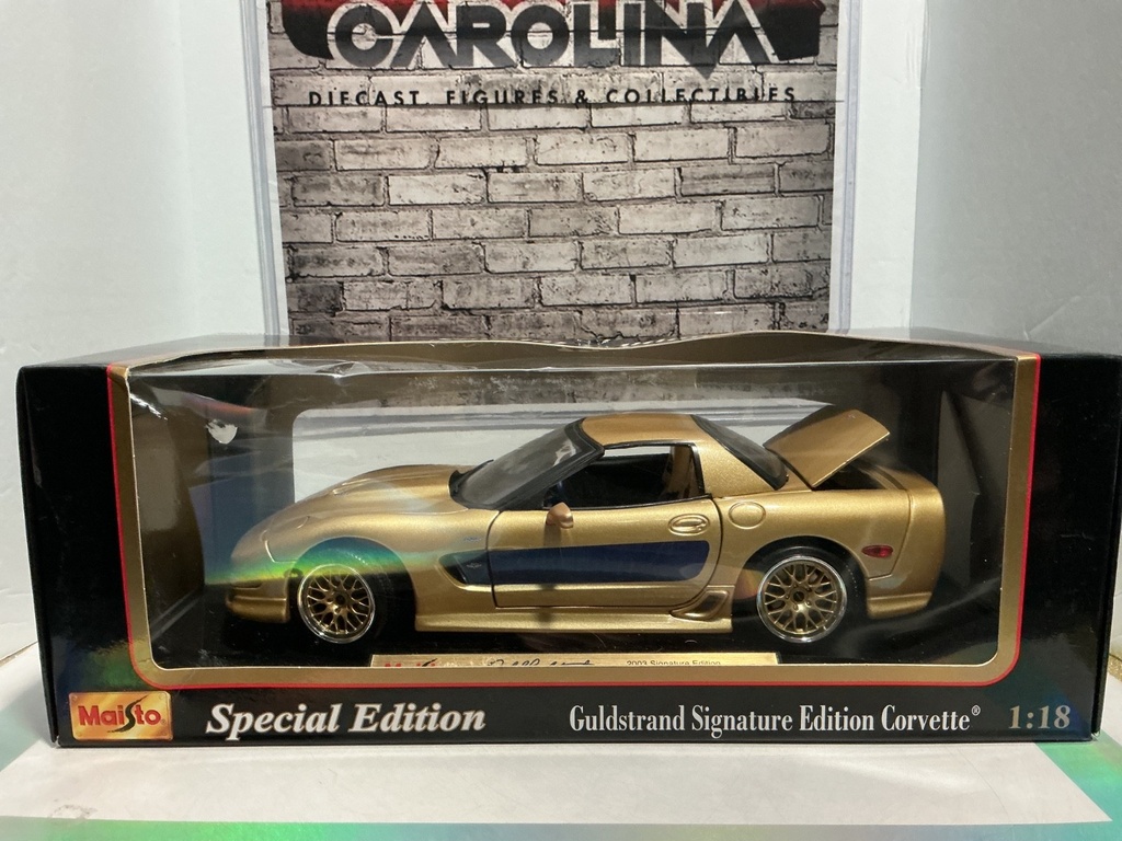 1:18 MAISTO 2003 SIGNATURE EDITION CORVETTE