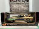 1:18 MAISTO 2003 SIGNATURE EDITION CORVETTE