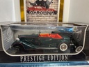 1:18 ANSON PRESTIGE 1934 PACKARD {WHEEL  BROKEN OFF}