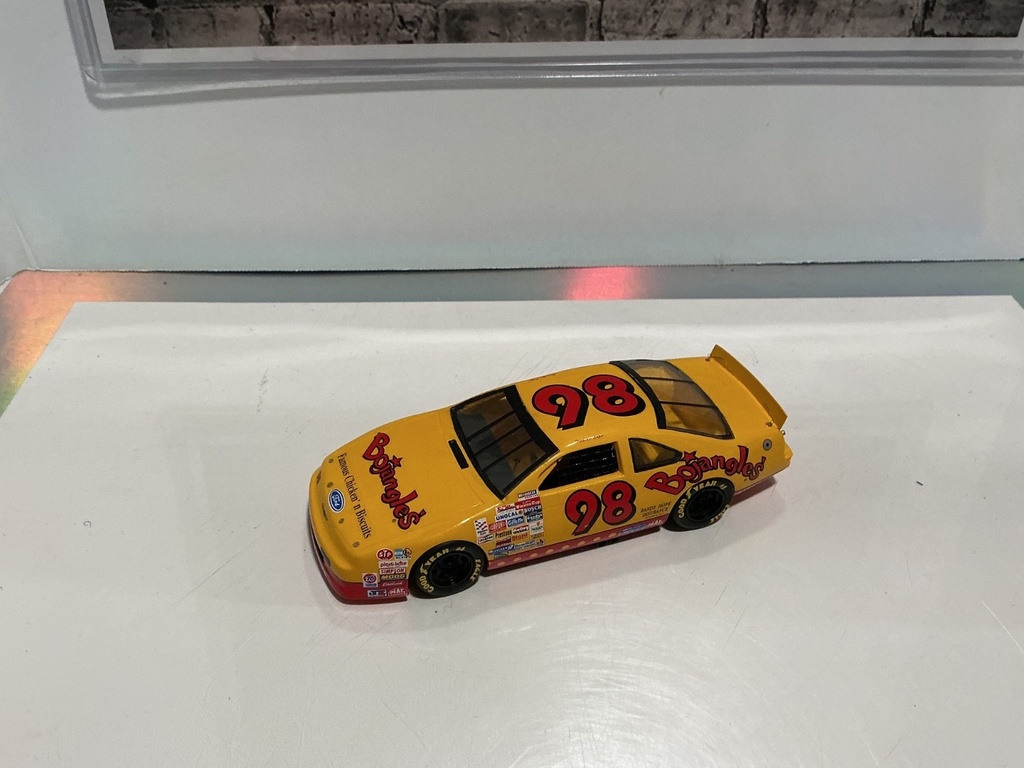 [001700] 1:43 STARTER MADE IN FRANCE FORD THUNDERBIRD