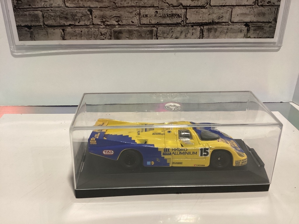 [001302] 1:43 ONYX RALLY CAR BRUN HYDRO ALUMINUM FUNDO #15