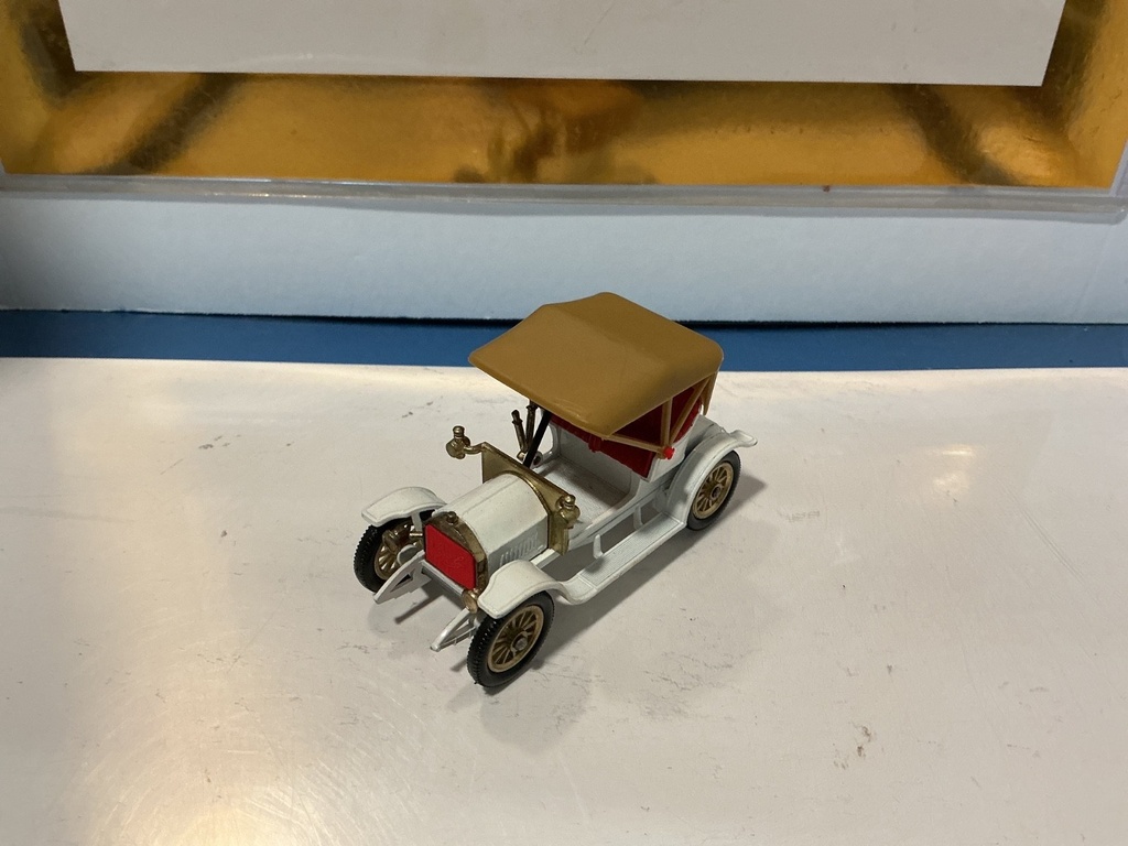 [001732] 1:43 YESTERYEAR MADE IN ENGLAND 1909 OPEL COUPE