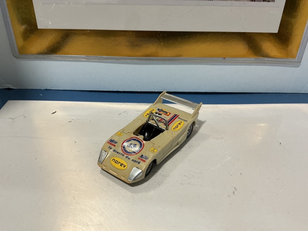 [001690] 1:43 JETCAR  MADE IN FRANCE LOLA T294 LES MINIZTURES DE NOREV