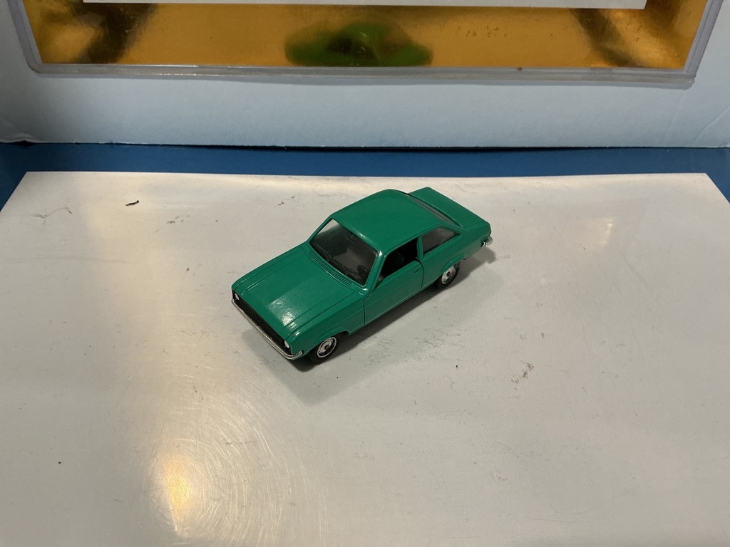 1:43 SOLIDO MADE IN FRANCE FORD ESCORT L