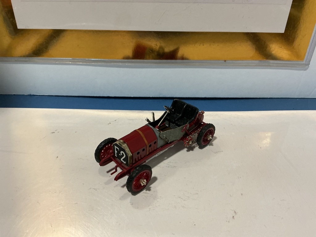 1:43 DUGO MADE IN ITALY FLAT F2