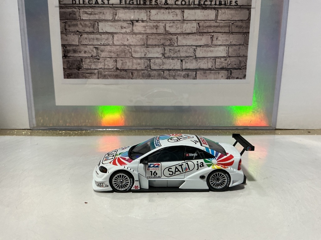1:43 Minichamps Opel V3 Coupé DTM 2001 #16