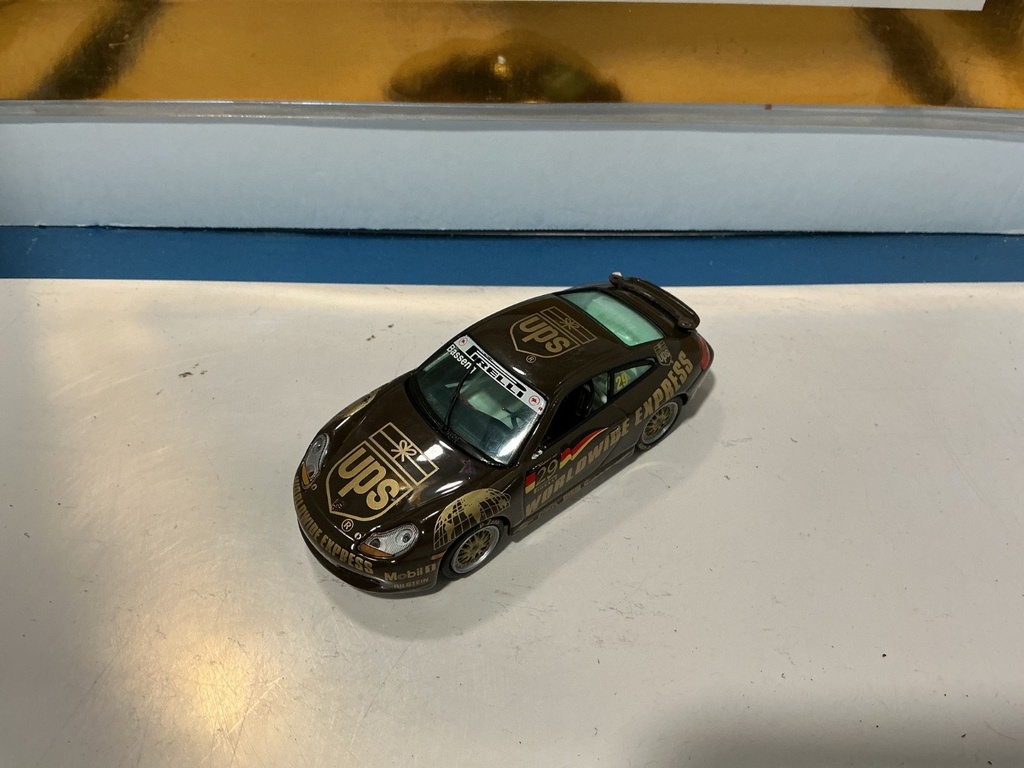VITESSE 1:43 PORSCHE 911