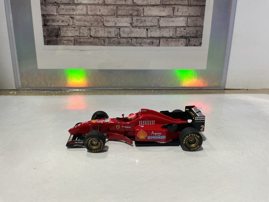 [004424] 1:43 Minichamps Ferrari F310 1996 #2 Irvine