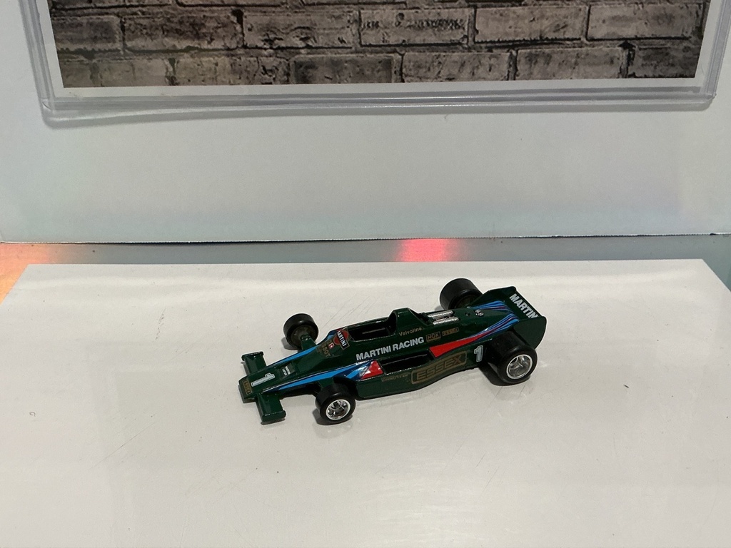 1:43 POLISTILL MADE IN ITALY LOTUS 80