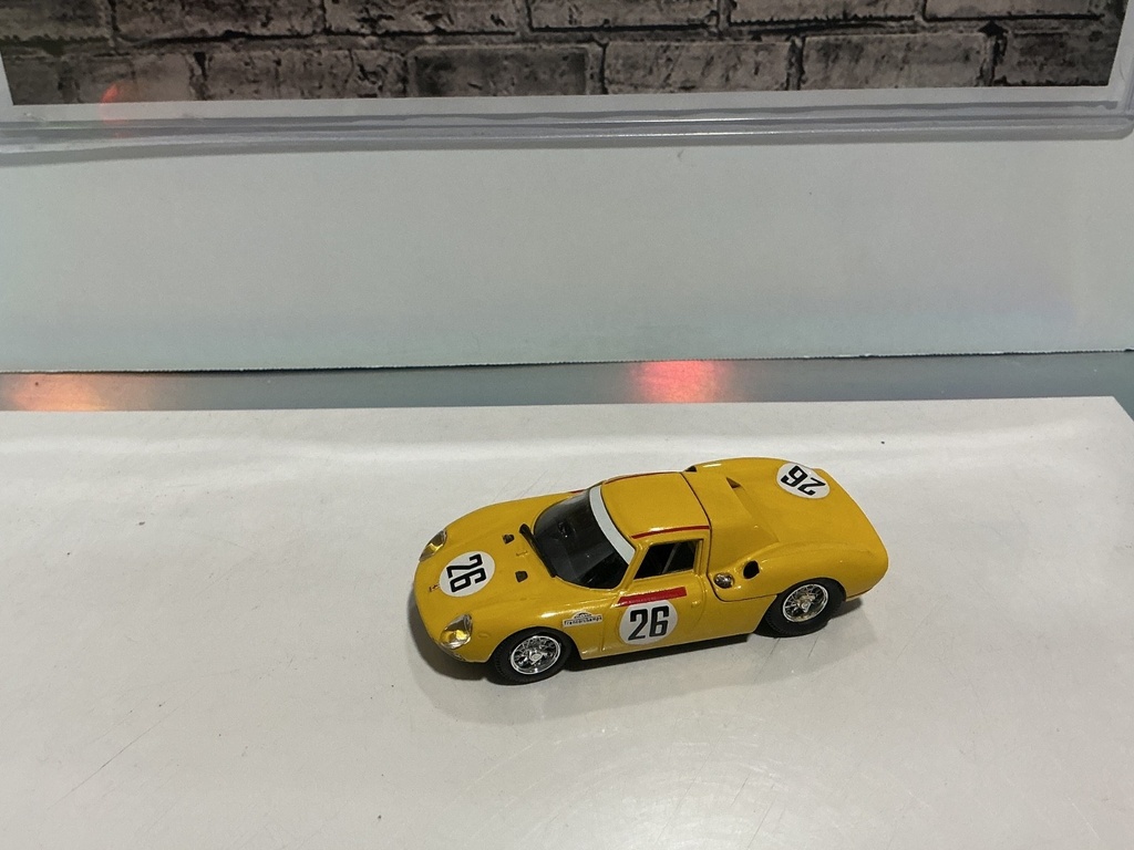MODEL BOX 1:43 MADE IN ITALY YELLOW ON RED #26