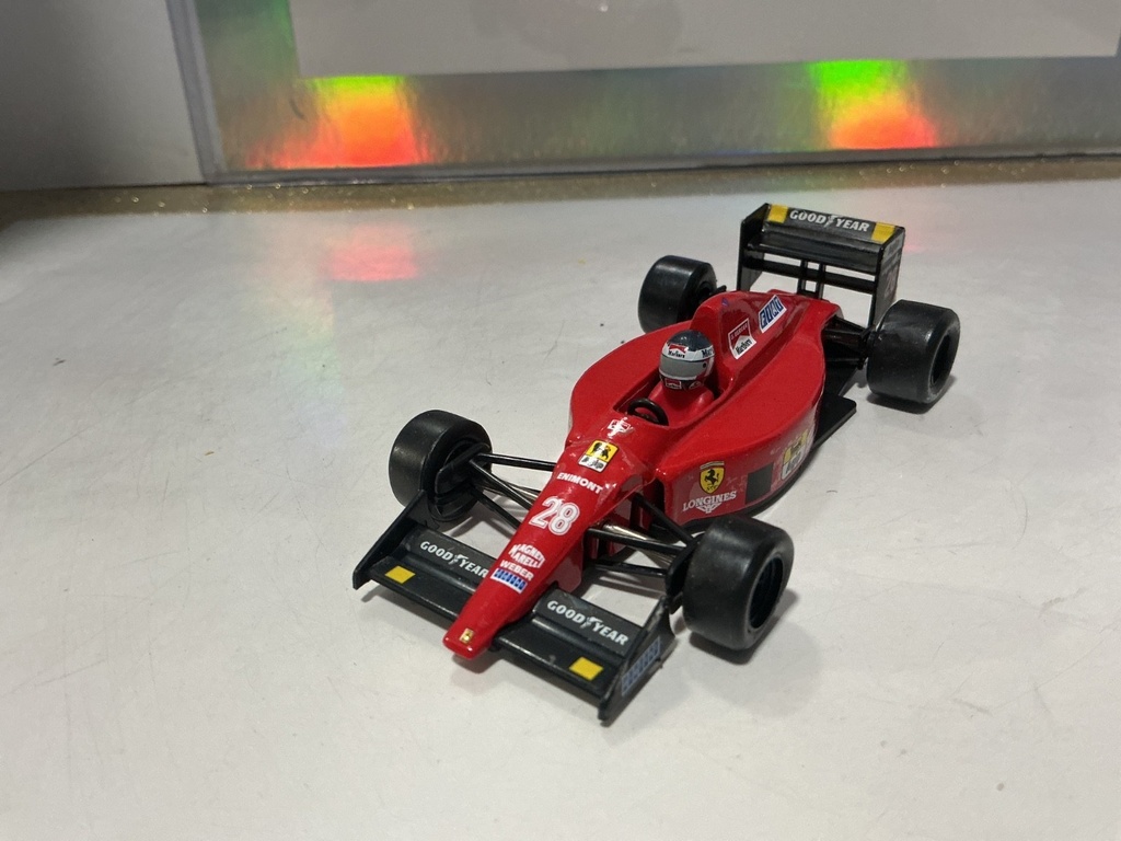 [101334] 1:43 - ONYX FERRARI F1 89