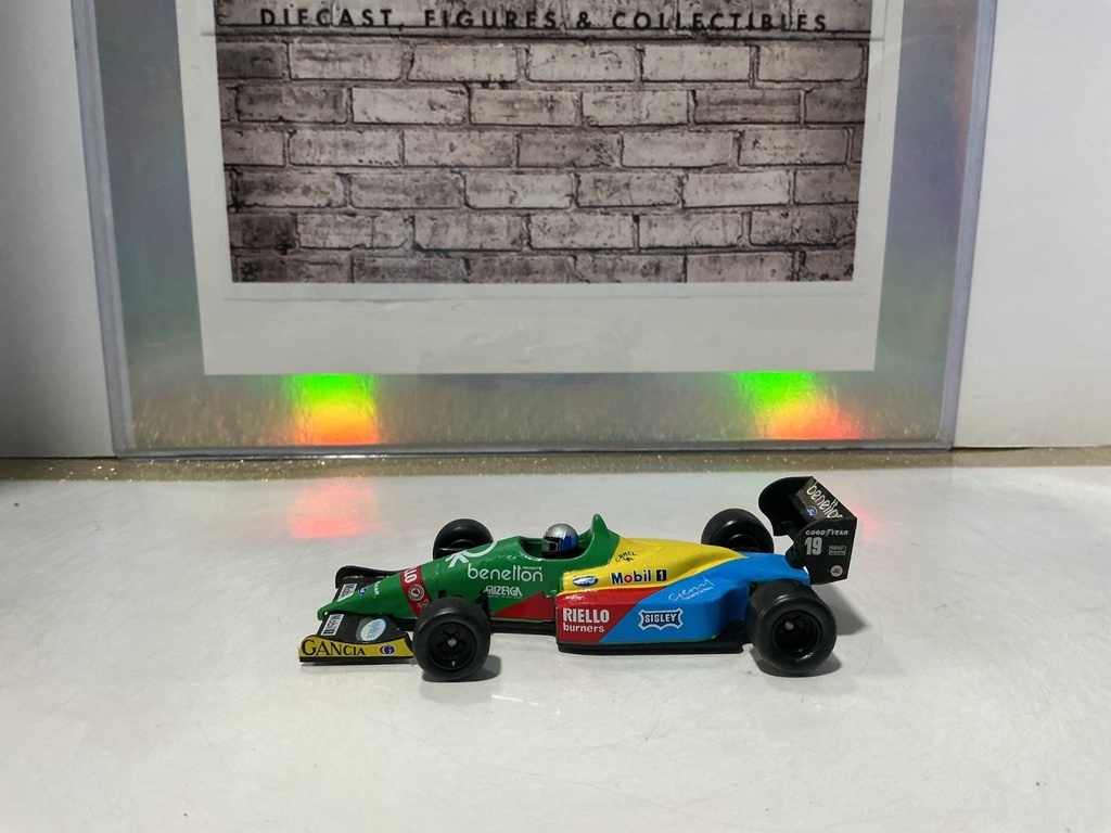 [004872] 1:43 Onyx Made in Portugal Benetton Ford B 188 #19