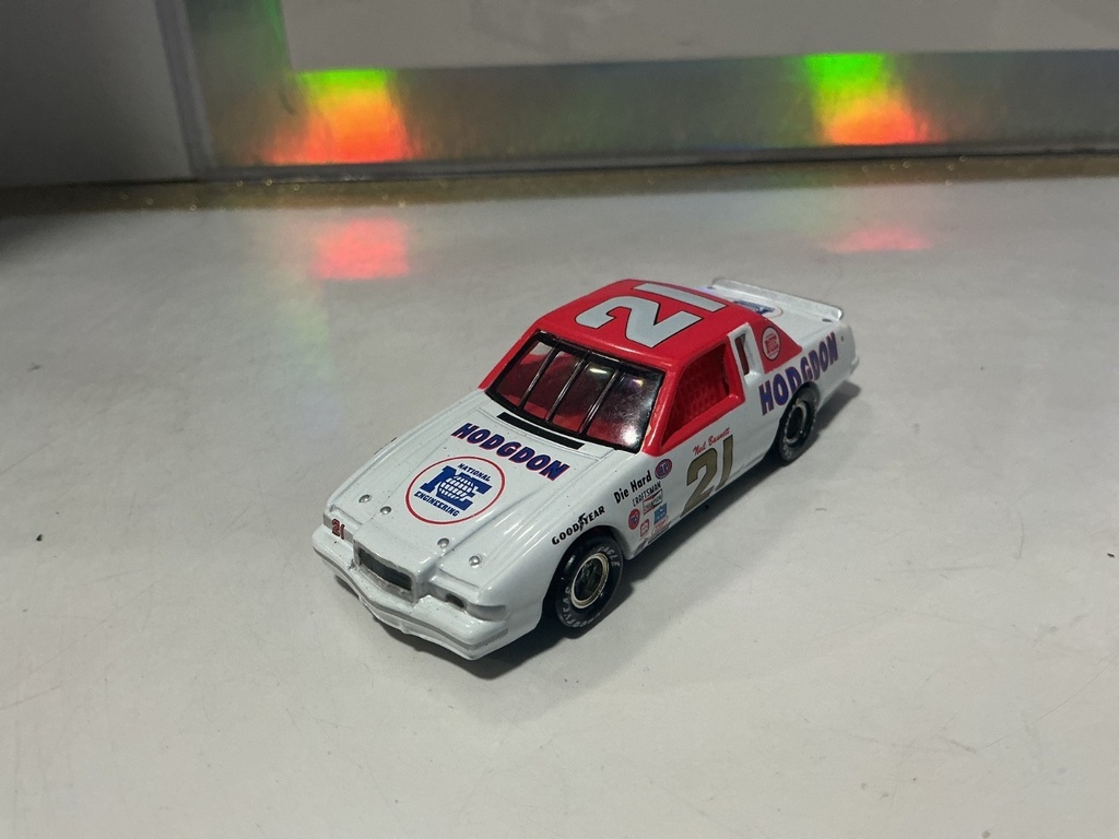 1:43 - ACTION Neil Bonnett #21 Hodgdon Ford Thunderbird