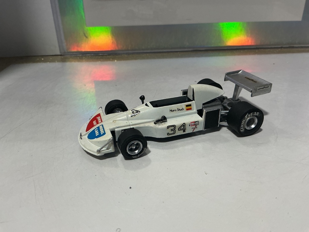 1:43 - JOHN DAY MODELS -  MARCH 76I