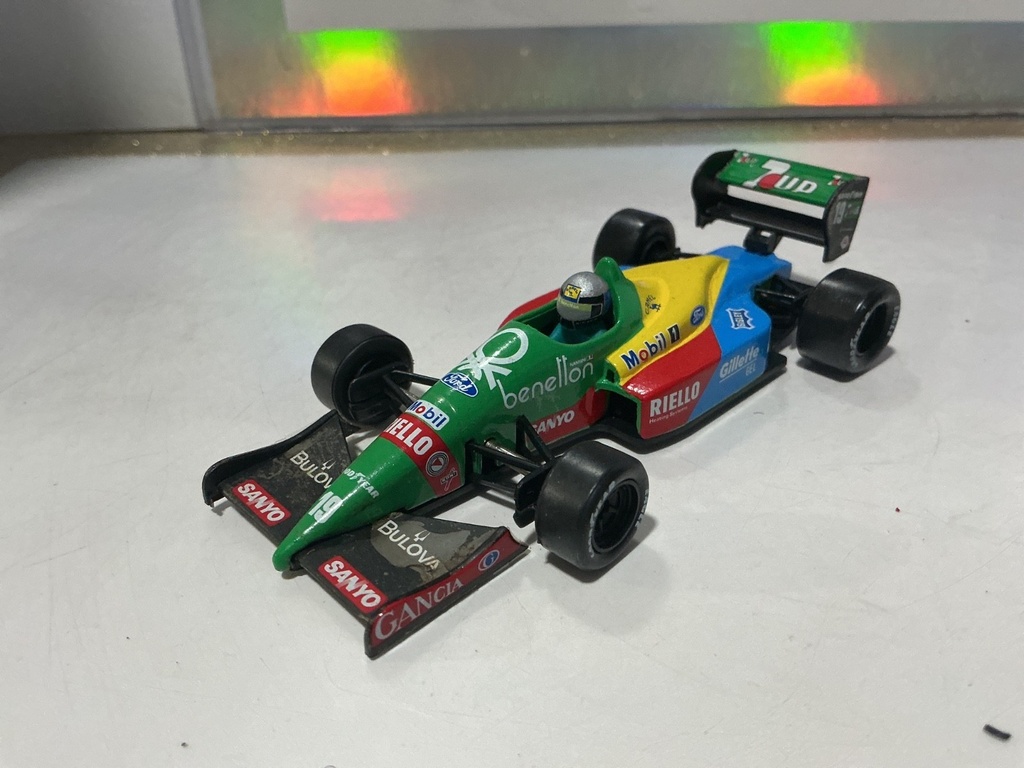 1:43 - ONYX BENETTON FORD B 188