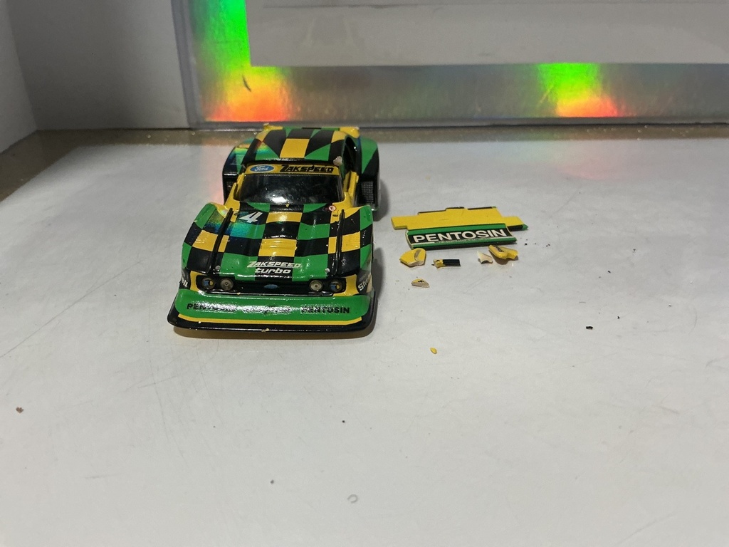 1:43 - MINI RACING FORD CAPRI TURBO [BROKEN/MISSING PIECES]