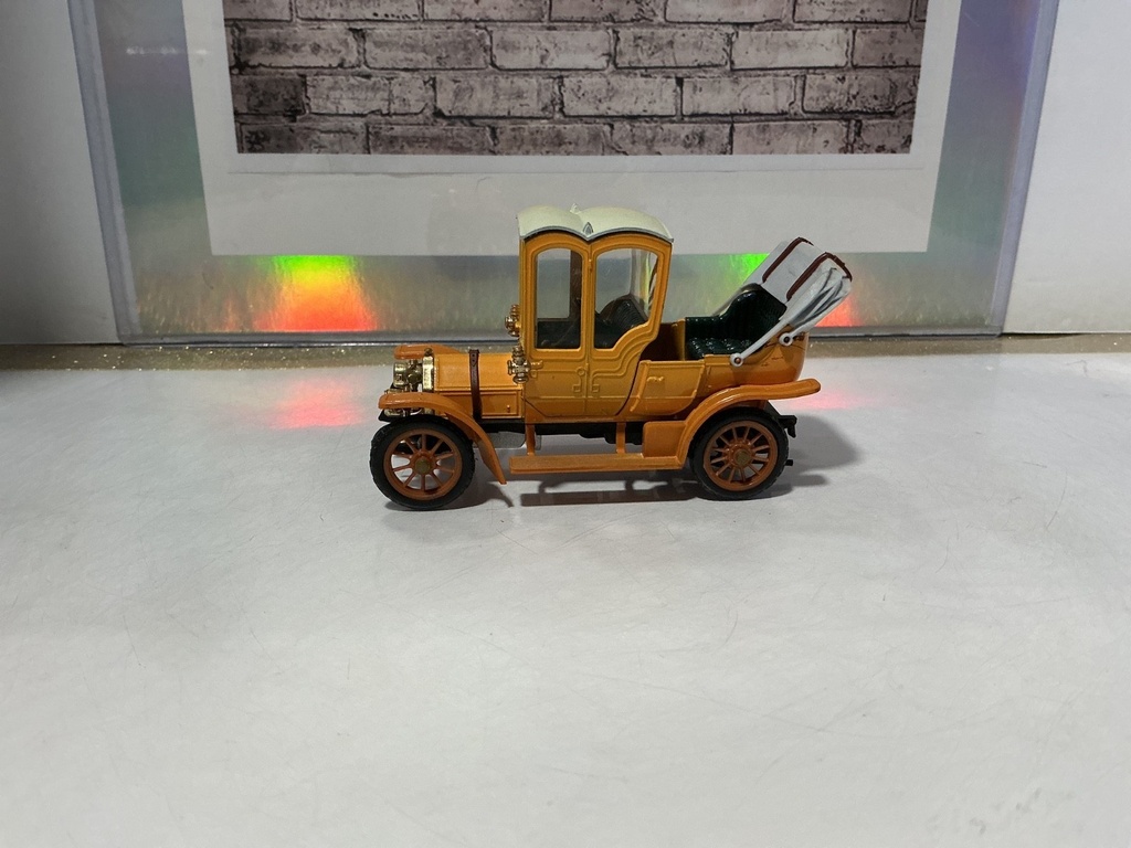 [101007] 1:43 RIO- MADE IN ITALY - FIAT 24CV