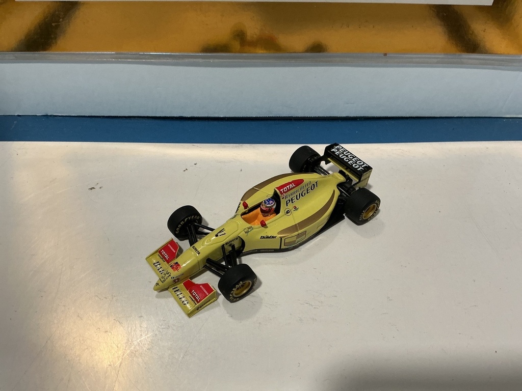 [004942] MINICHAMPS 1:43 JORDAN PEUGEOT
