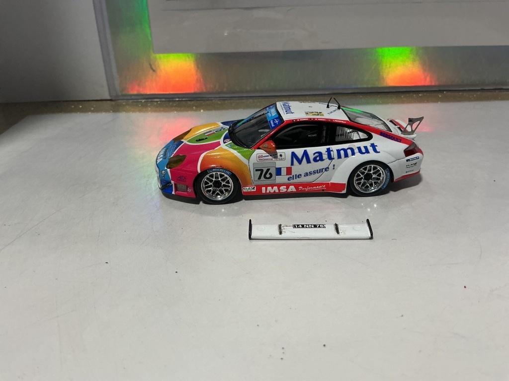 1:43 - Porsche 996 GT3 RSR [MISSIN/BROKE PARTS]