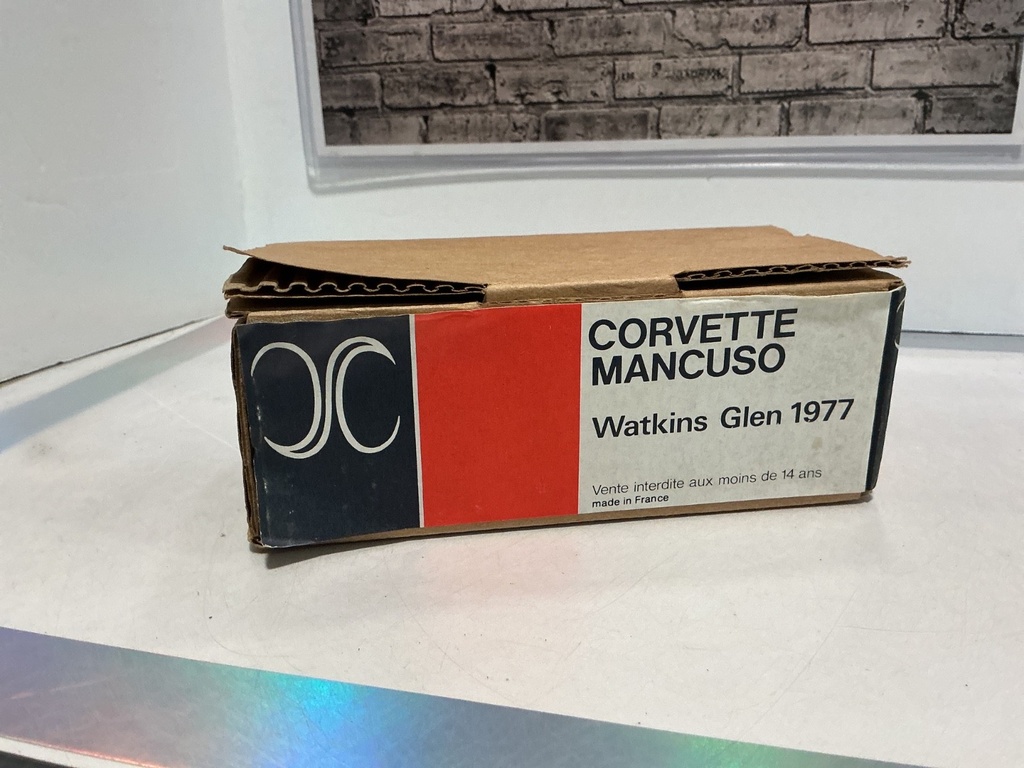 1:43 MAQUETTE 1977 CORVETTE MANCUSO WATKINS GLEN NO DECALS