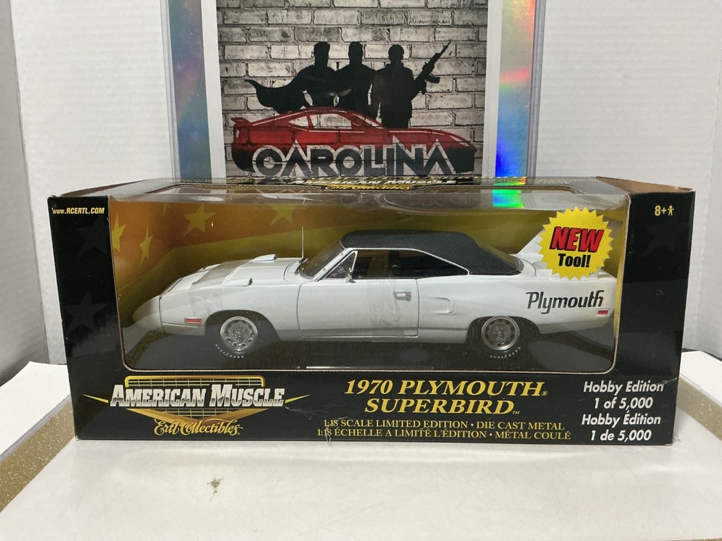 [112303] 1:18 ERTL HOBBY EDITION 1 OF 5,000 1970 PLYMOUTH SUPERBIRD WHITE ON BLACK