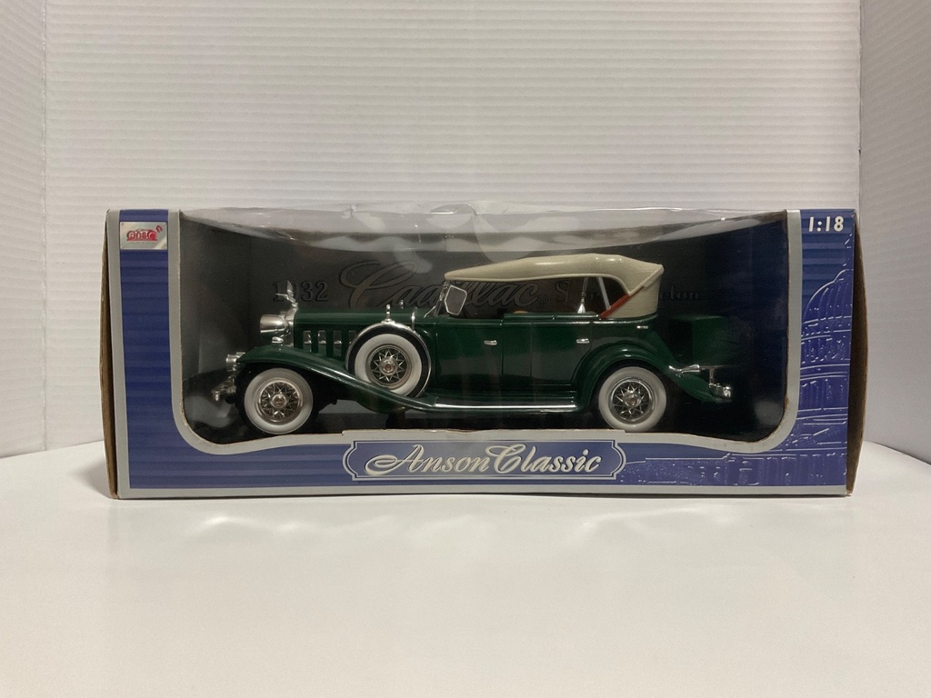 1:18 ANSON CLASSIC 1932 CADILLAC SPORT PHAETON GREEN ON TAN