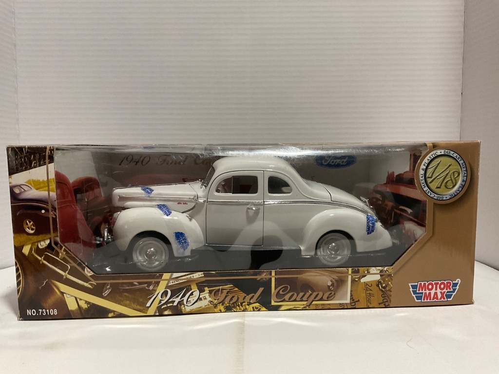 1:18 MOTOR MAX 1940 FORD COUPE WHITE ON CREAM