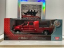 1:24 MOTORMAX FORD F650 SUPER CREWZER RED ON TAN