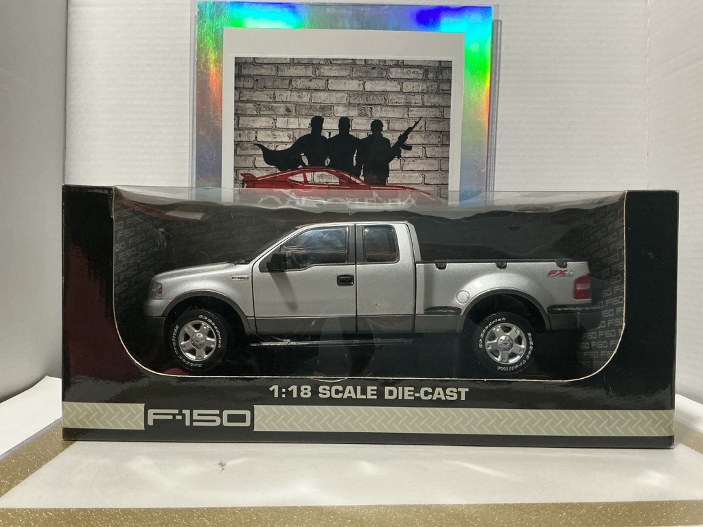 1:18 BEANSTALK F-F150 SILVER / DARK GREY FX4 OFF ROAD