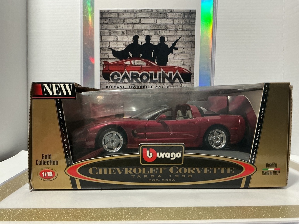 1:18 BBURAGO CHEVROLET CORVETTE 1997 GOLD EDITION [DAMAGED BOX]