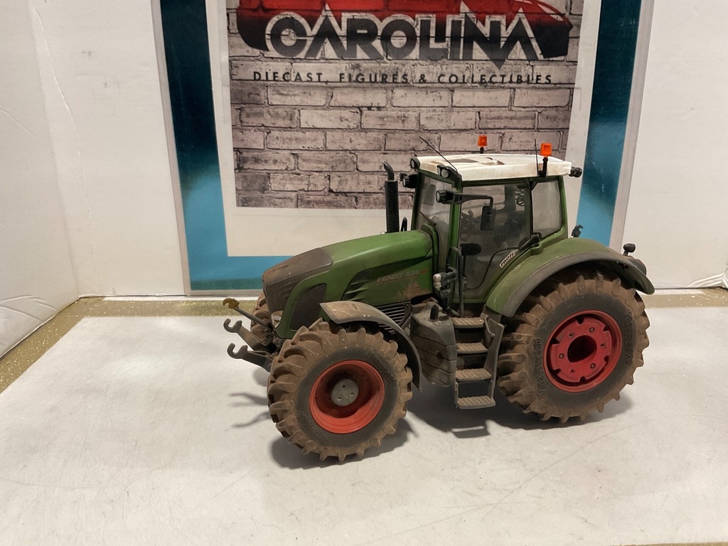 [009516] 1/32 WIKING FENDT 936 DIRTY VERSION  TRACTOR  { LOOSE NO BOX}