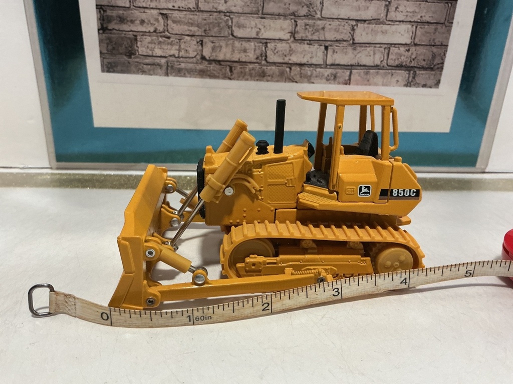 [009601] 1:50 ERTL JOHN DEERE 850C BULLDOZERS  [NO BOX]