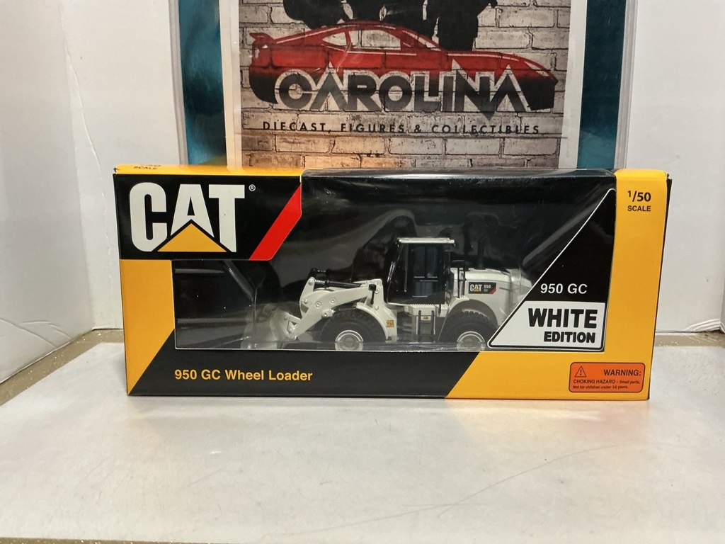 [009176] 1/50 SCALE - TONKIN REPLICAS 950 GC WHEEL LOADER