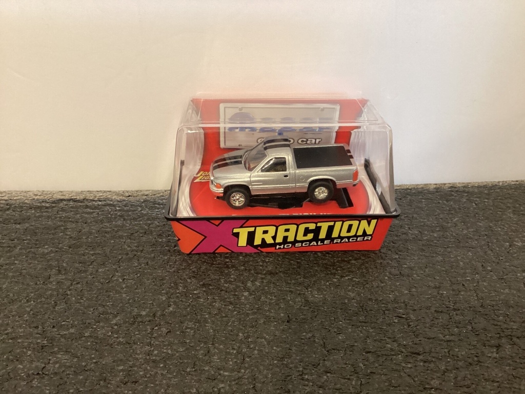 [003306] JOHNNY LIGHTNING XTRACTION HO SLOT CAR DODGE RAM SILVER/BLACK STRIPES