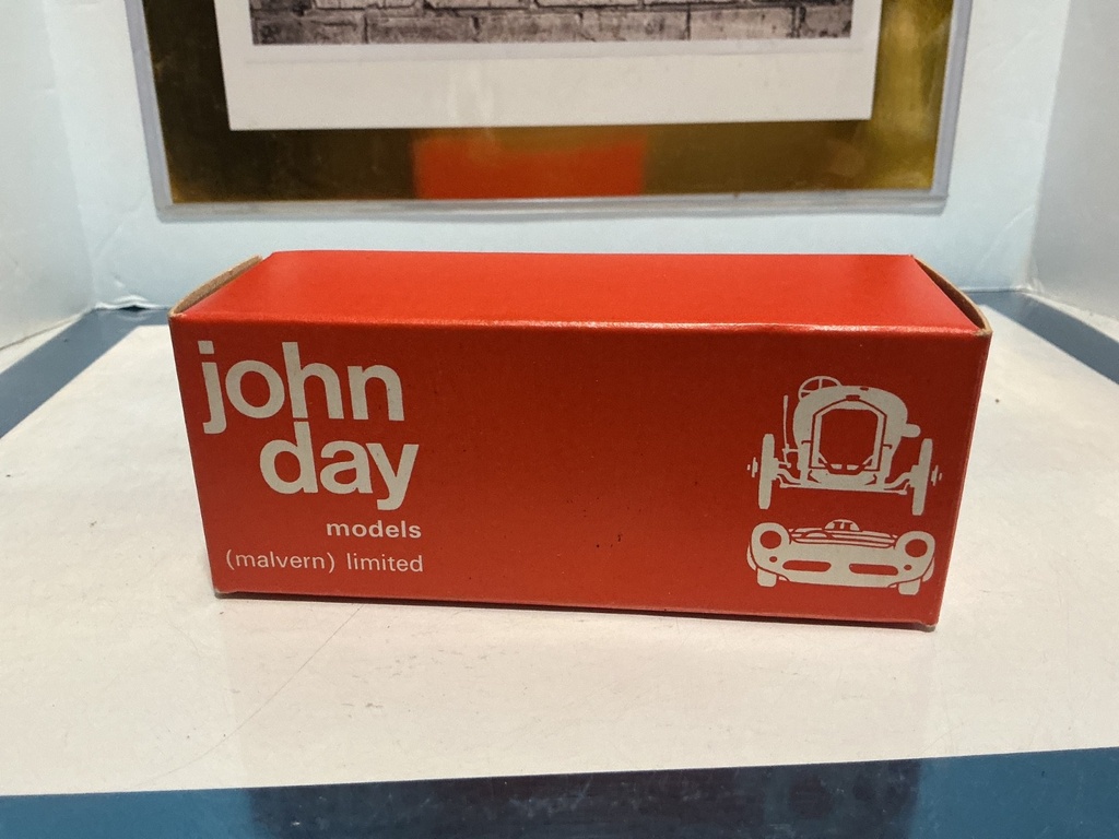 1/43 UNBUILT JOHN DAY 272 STANLEY BRM