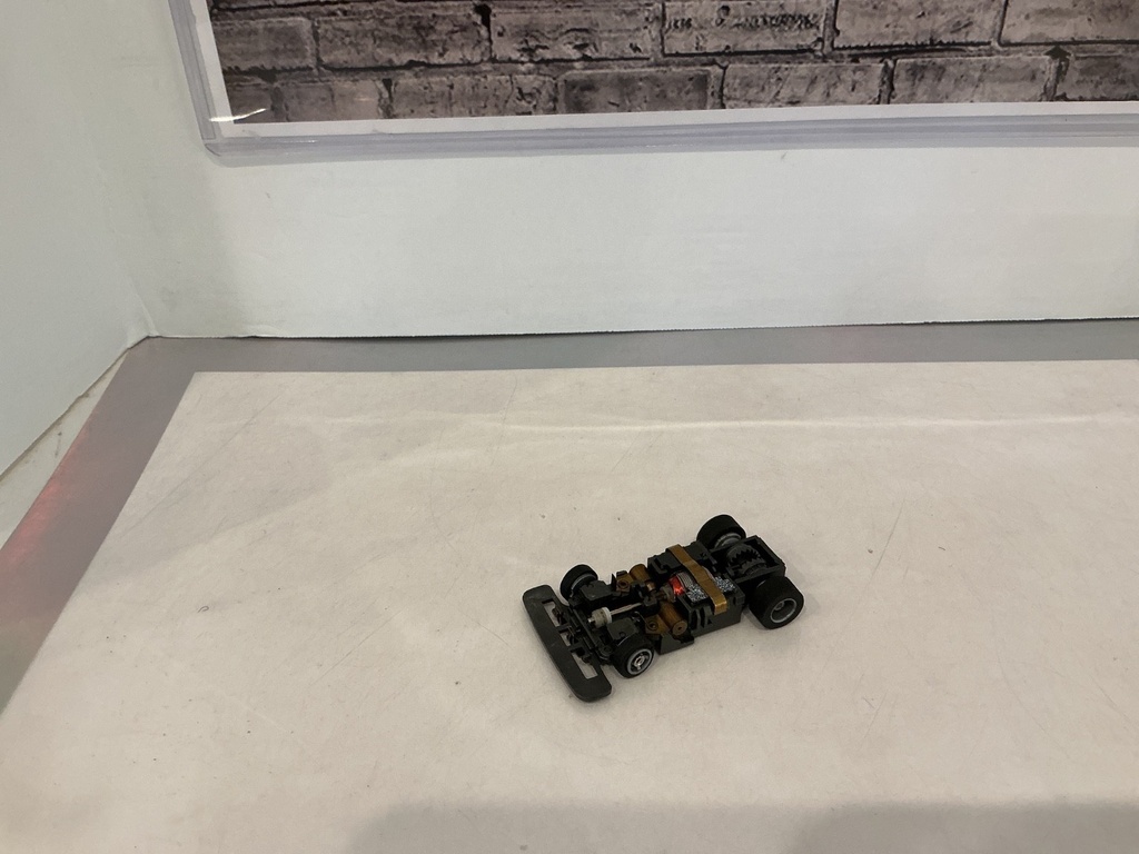 [102692] HO SLOT CAR COMPLETE RUNNING CHASSIS VARIOUS BRANDS SEE PICTURES