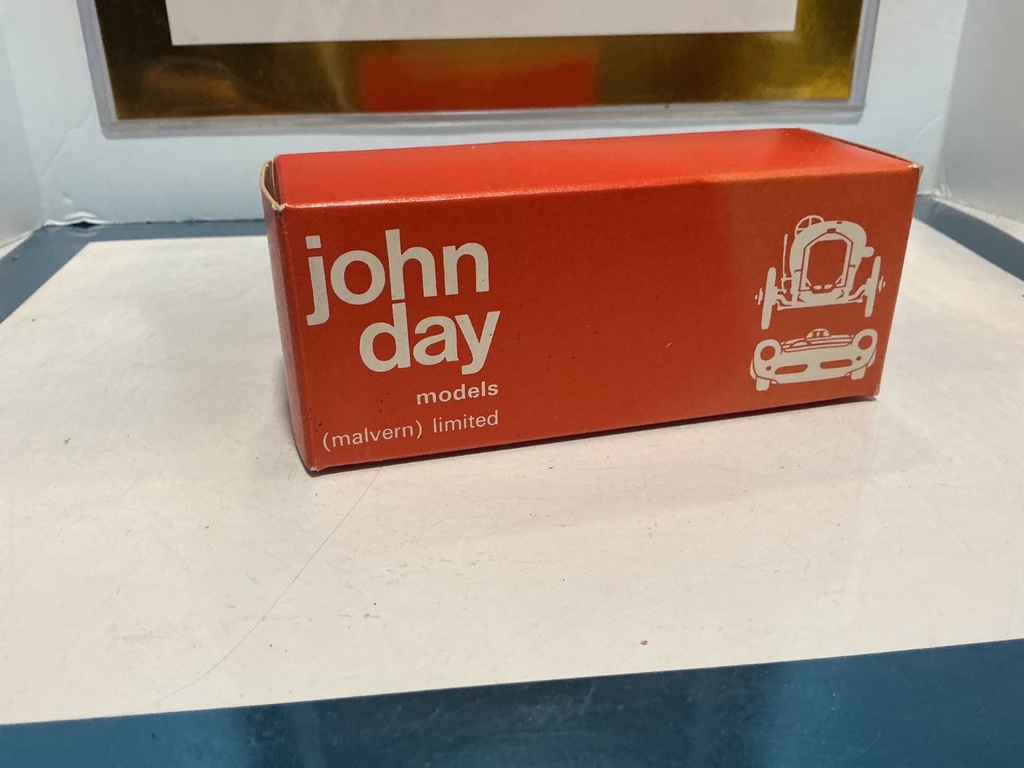1/43 UNBUILT JOHN DAY MARTINI BRABHAM ALFA