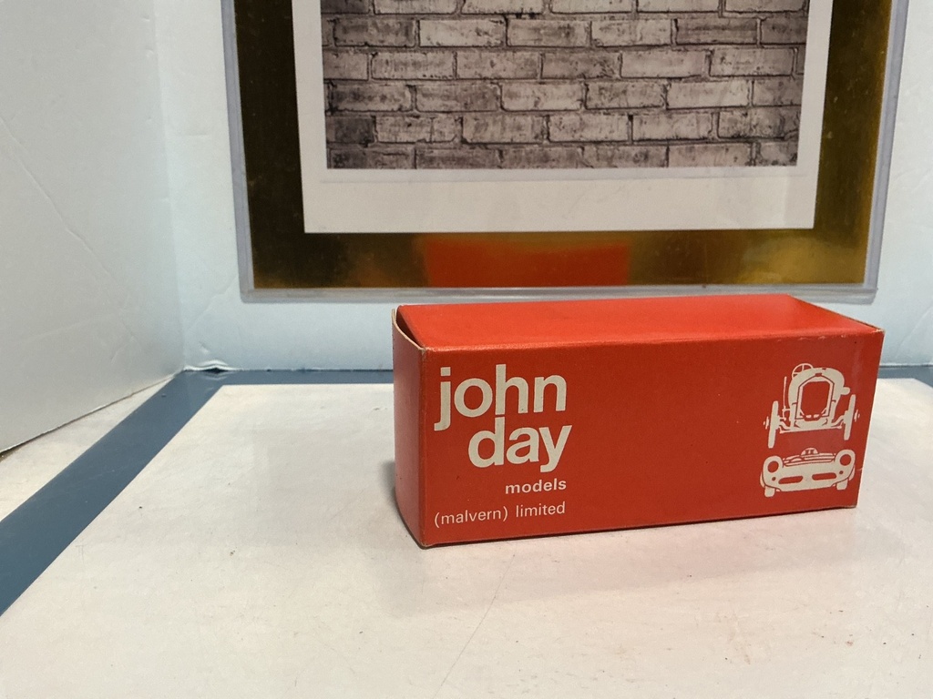 [100744] 1/43 UNBUILT JOHN DAY 245 WILLIAMS 308C