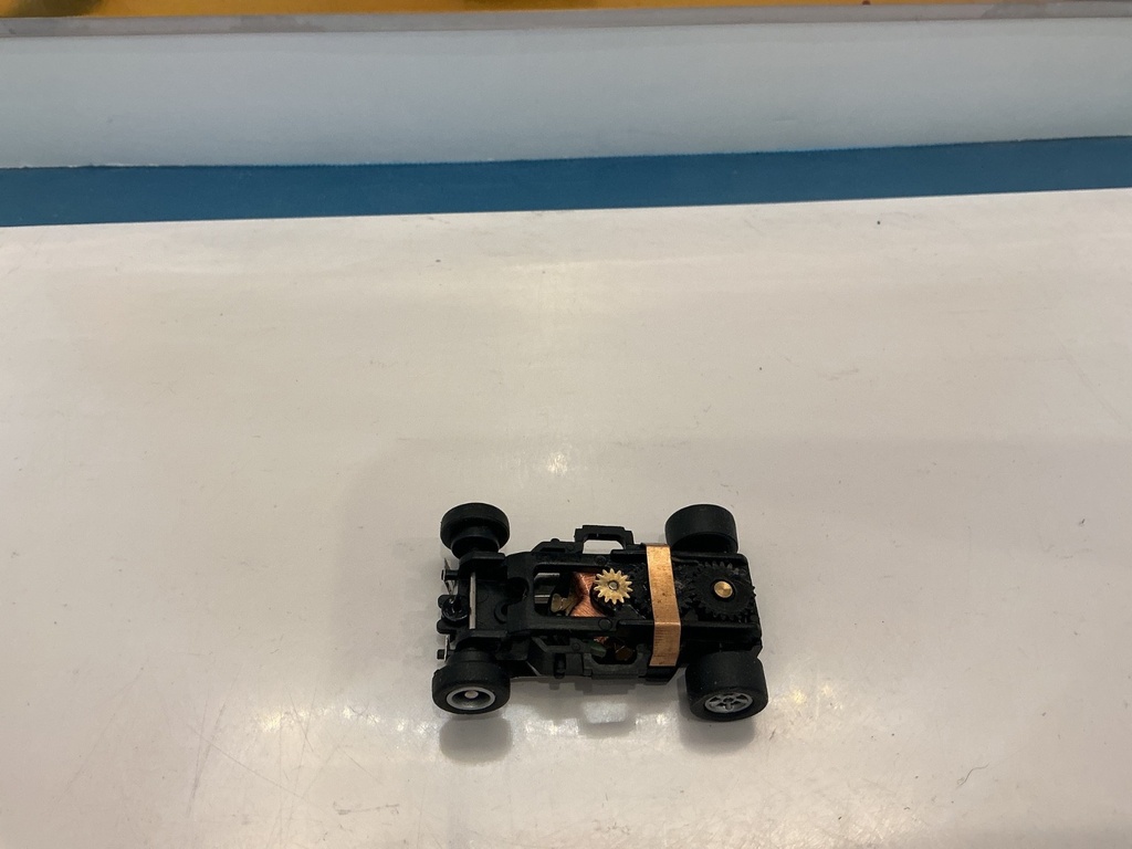 [102737] HO SLOT CAR COMPLETE RUNNING CHASSIS VARIOUS BRANDS SEE PICTURES