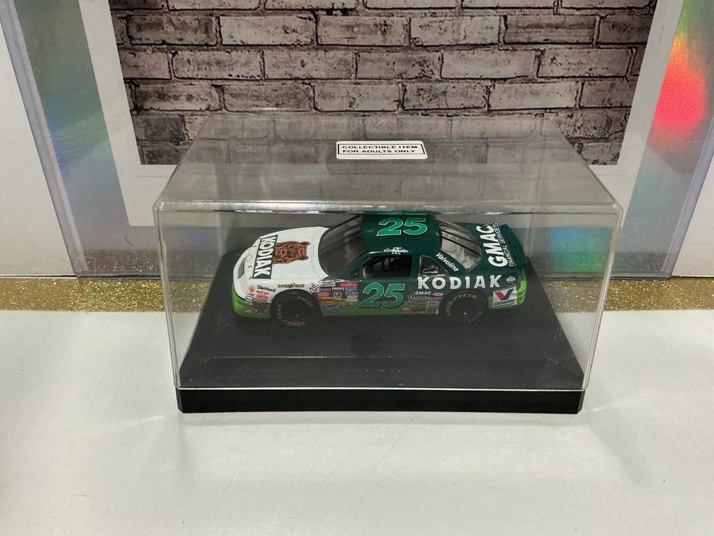 1/43 Chevy Lumina Kodiak - #25 Ken Schrader Nascar