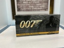 1/43 CORGI & BOND 007 ASTON MARTIN V12 VANQUISH