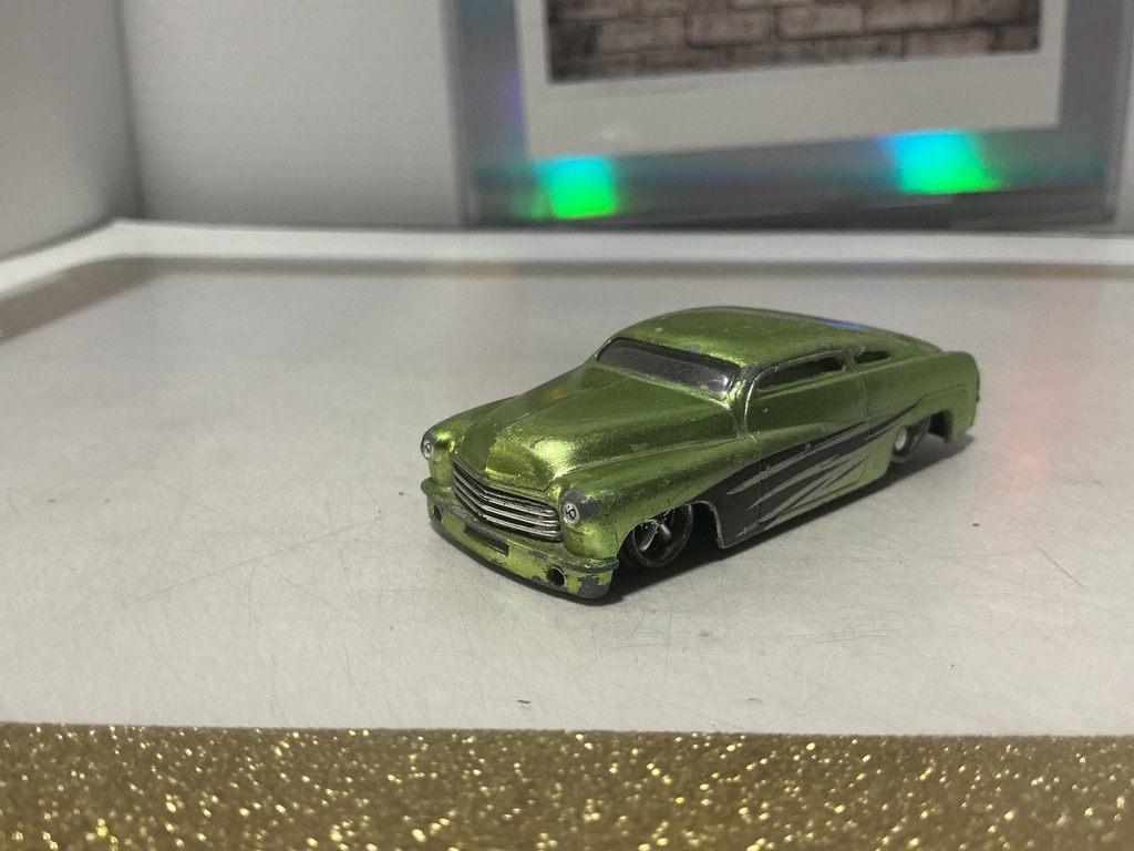 [010988] 1/64 JADA TOYS INC - 1951 MERCURY