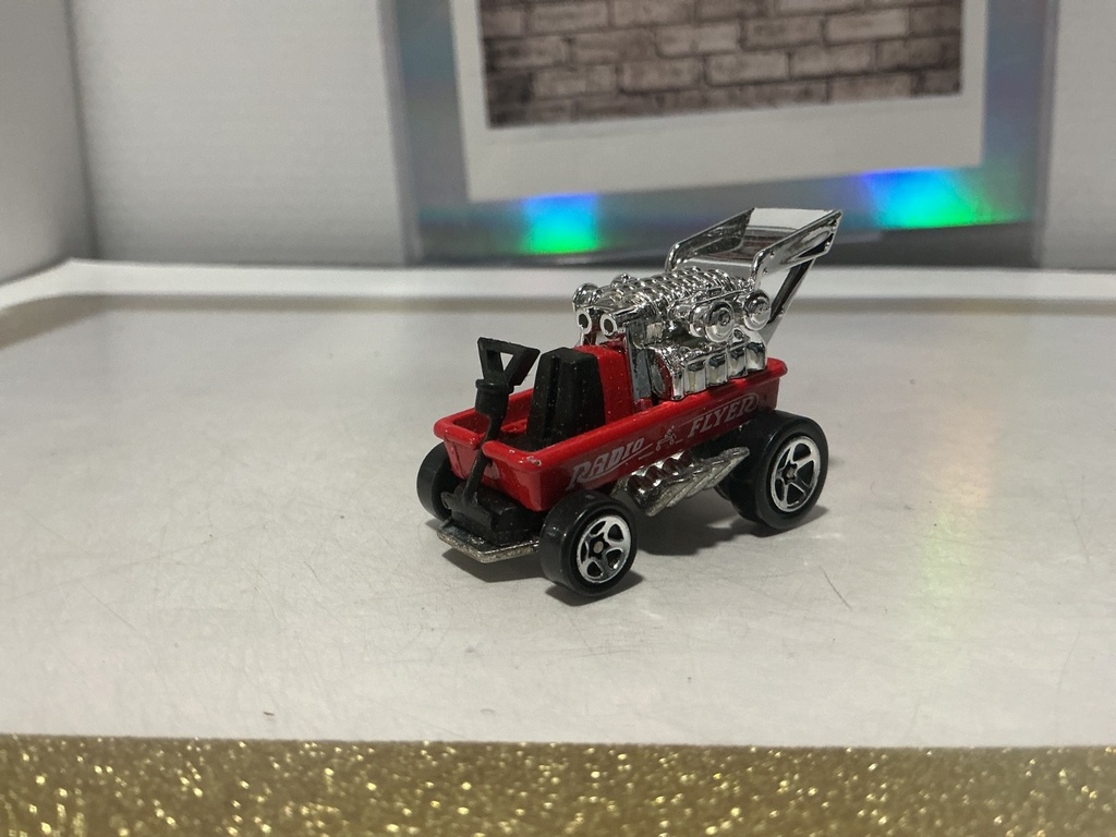 1/64 1996 HOT WHEELS RADIO FLYER WAGON