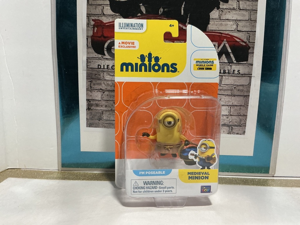 MINIONS MOVIE - 4-INCH MEDIEVAL MINION  B3