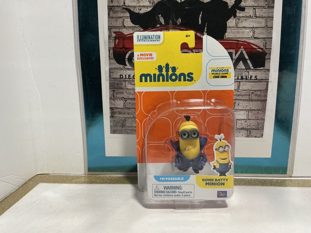 MINIONS MOVIE - 4-INCH GONE BATTY MINION  B3