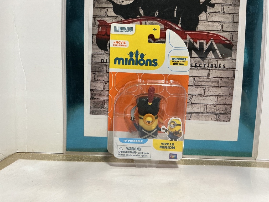 DESPICABLE ME 2 MOVIE -  4-INCH VIVE LE MINION B1